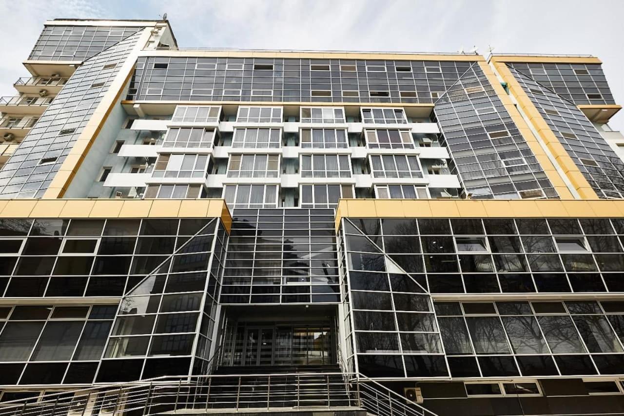 Ultracentral Spacious Apartment Chisinau Exterior photo