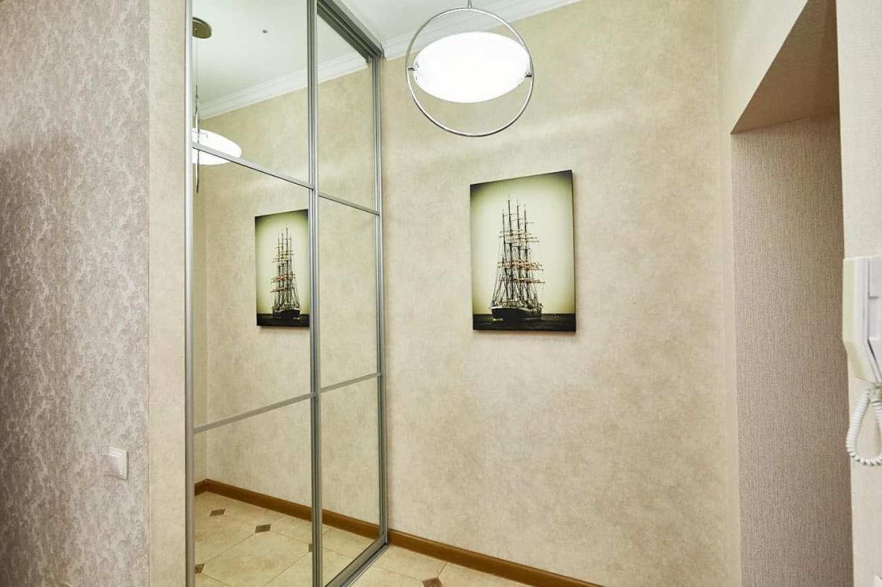 Ultracentral Spacious Apartment Chisinau Exterior photo